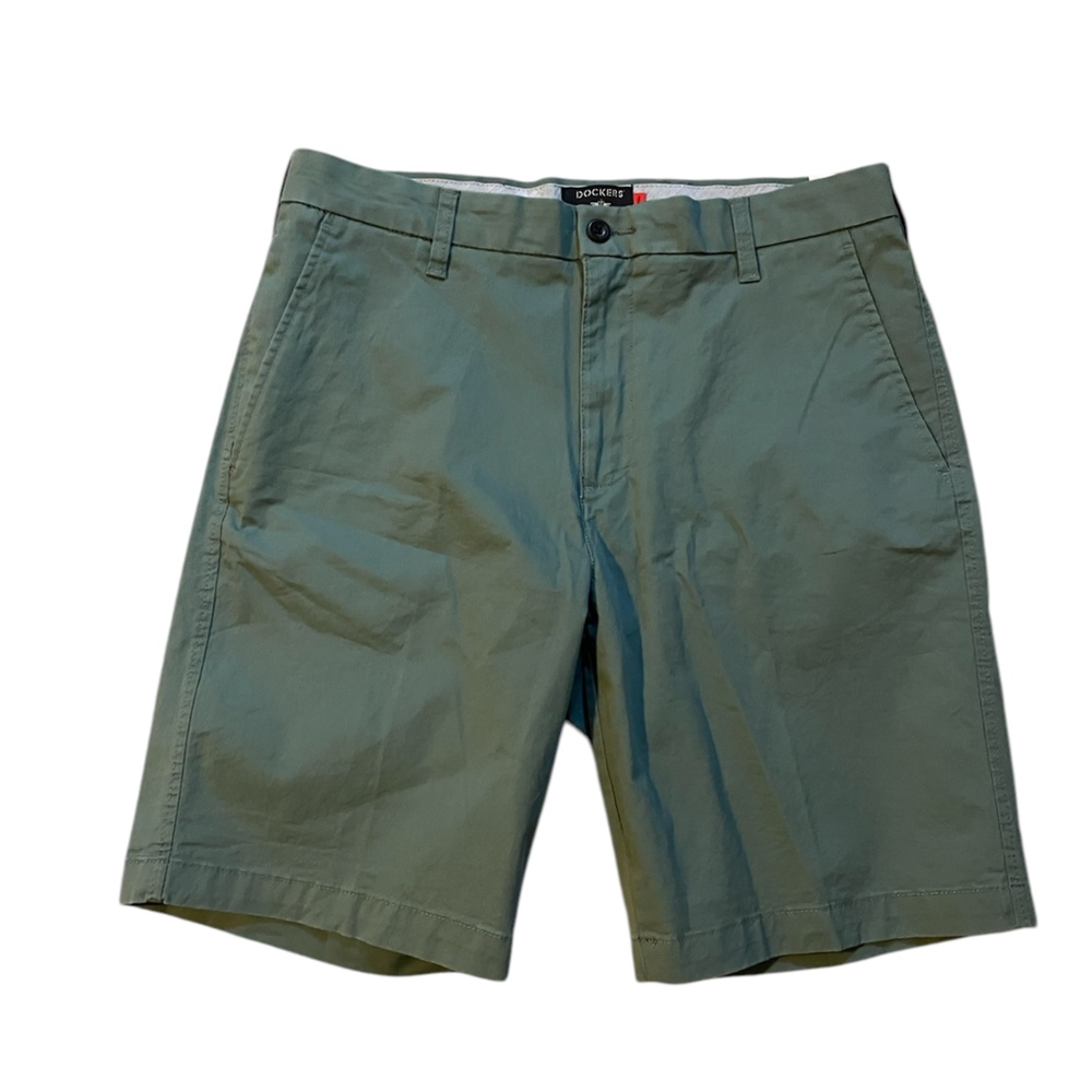 Dockers Supreme Flex Green‎ Shorts - Size 33, 9” Inseam, NWT